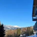 Mountain Luxe Nest & Pool By Interhome *