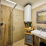 Mountain Luxe Nest & Pool By Interhome