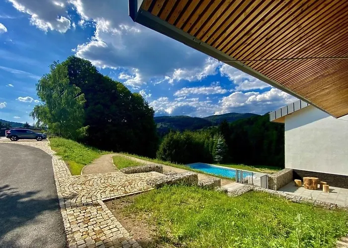 Mountain Luxe Nest & Pool By Interhome شقة *
