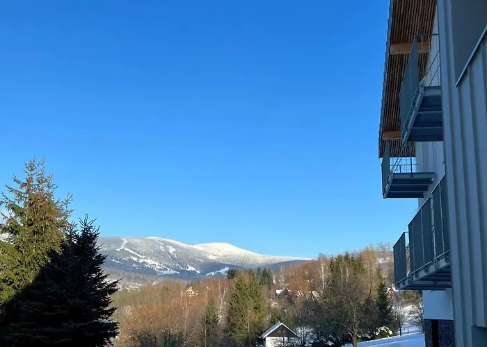Mountain Luxe Nest & Pool By Interhome *