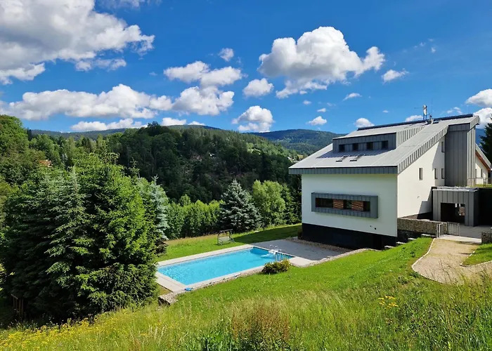 Mountain Luxe Nest & Pool By Interhome شقة *